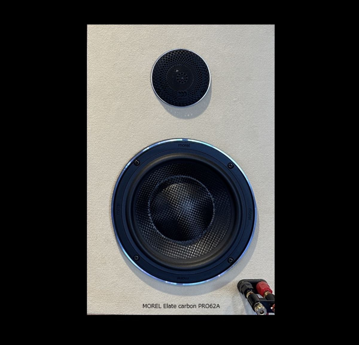 {"ja":"ELATE CARBON PRO 62A","en":"ELATE CARBON PRO 62A","zh":"ELATE 碳 PRO 62A"}