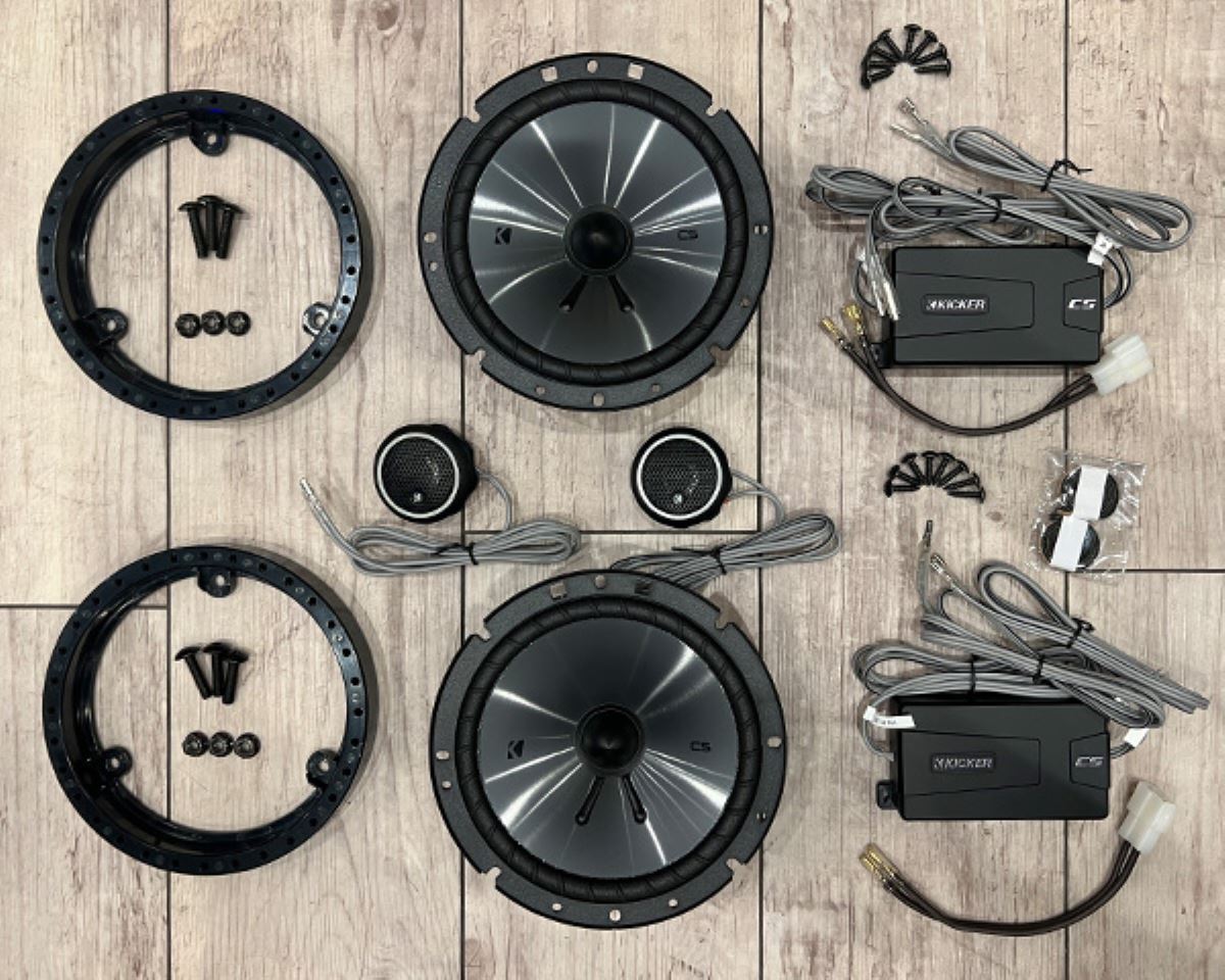 KICKER CSS674 スタンダード樹脂バッフル仕様