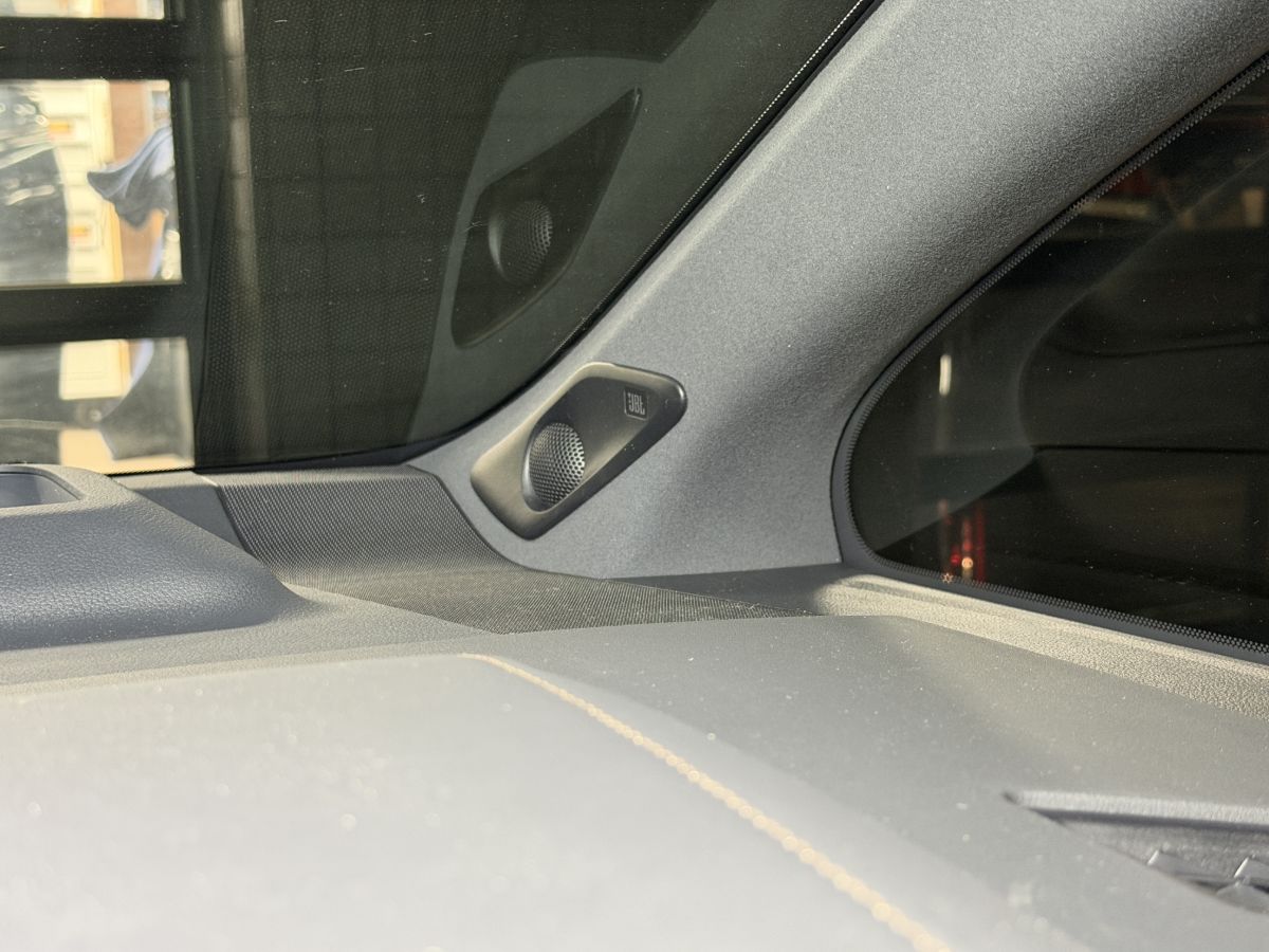 40系アルファード・ヴェルファイアJBL純正Aピラー仕様インストール