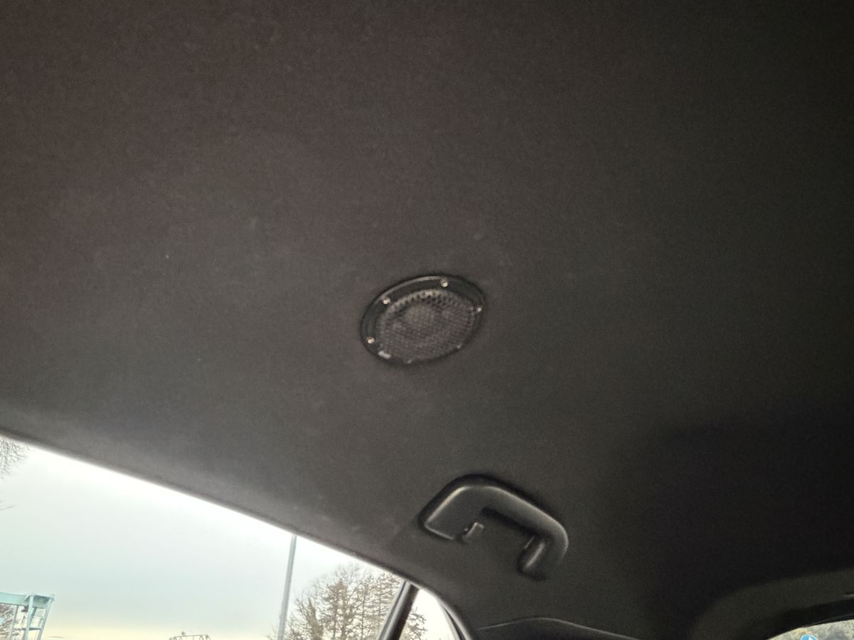 天井穴あけスピーカー取り付け・簡易マウント・配線工賃