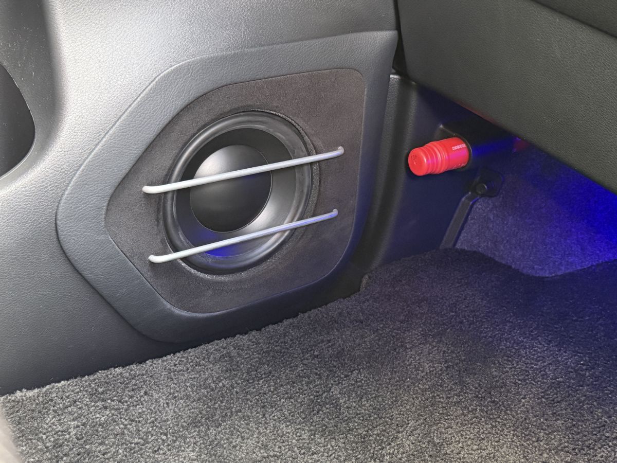 アウターバッフルレザー＆アルカンターラ　アルミ保護棒付き